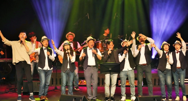 이천시청 음악동호회 ‘직원 힐링콘서트’가 22일 이천아트홀 소공연장에서 열렸다.